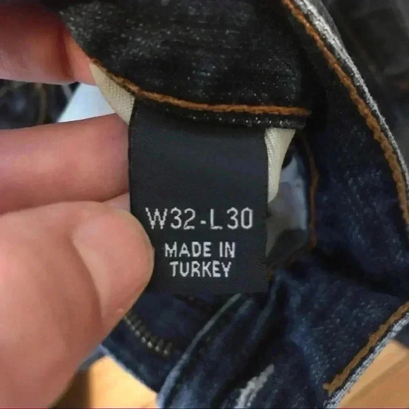 Slim Boyfriend jeans. quality denim, barely worn - Picture 6 of 6